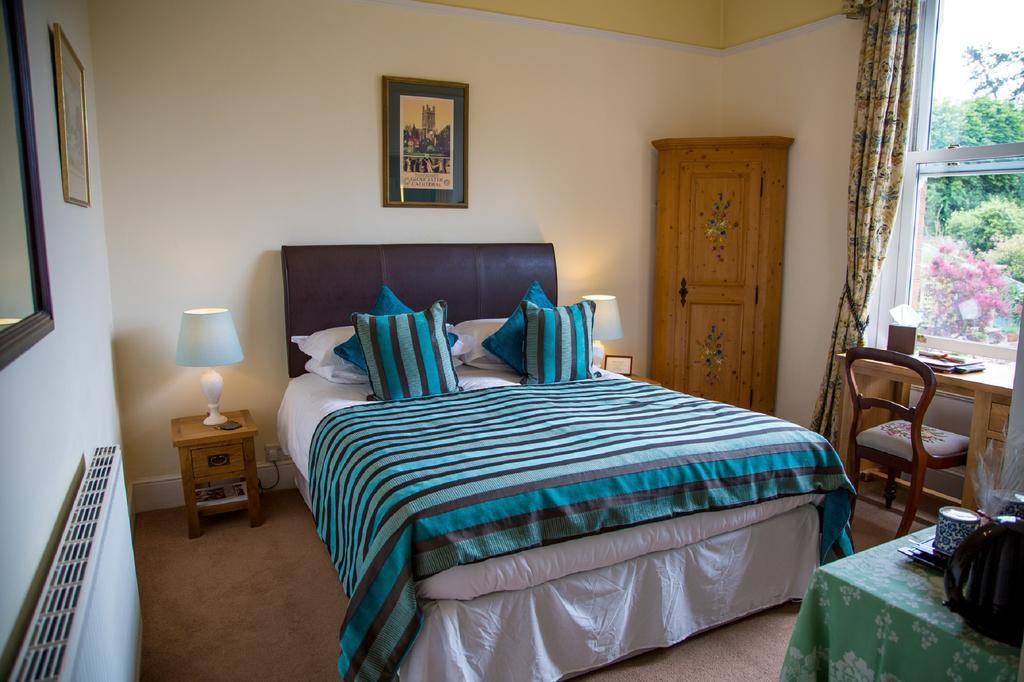 Southbank House Bed & Breakfast Hereford Exterior photo